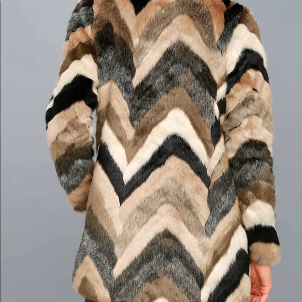 Zig-Zag Patch Color Block Faux Fur Coat - image 8